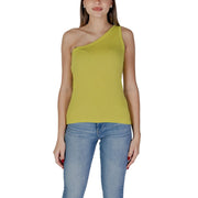 B.Young Yellow Cotton Top